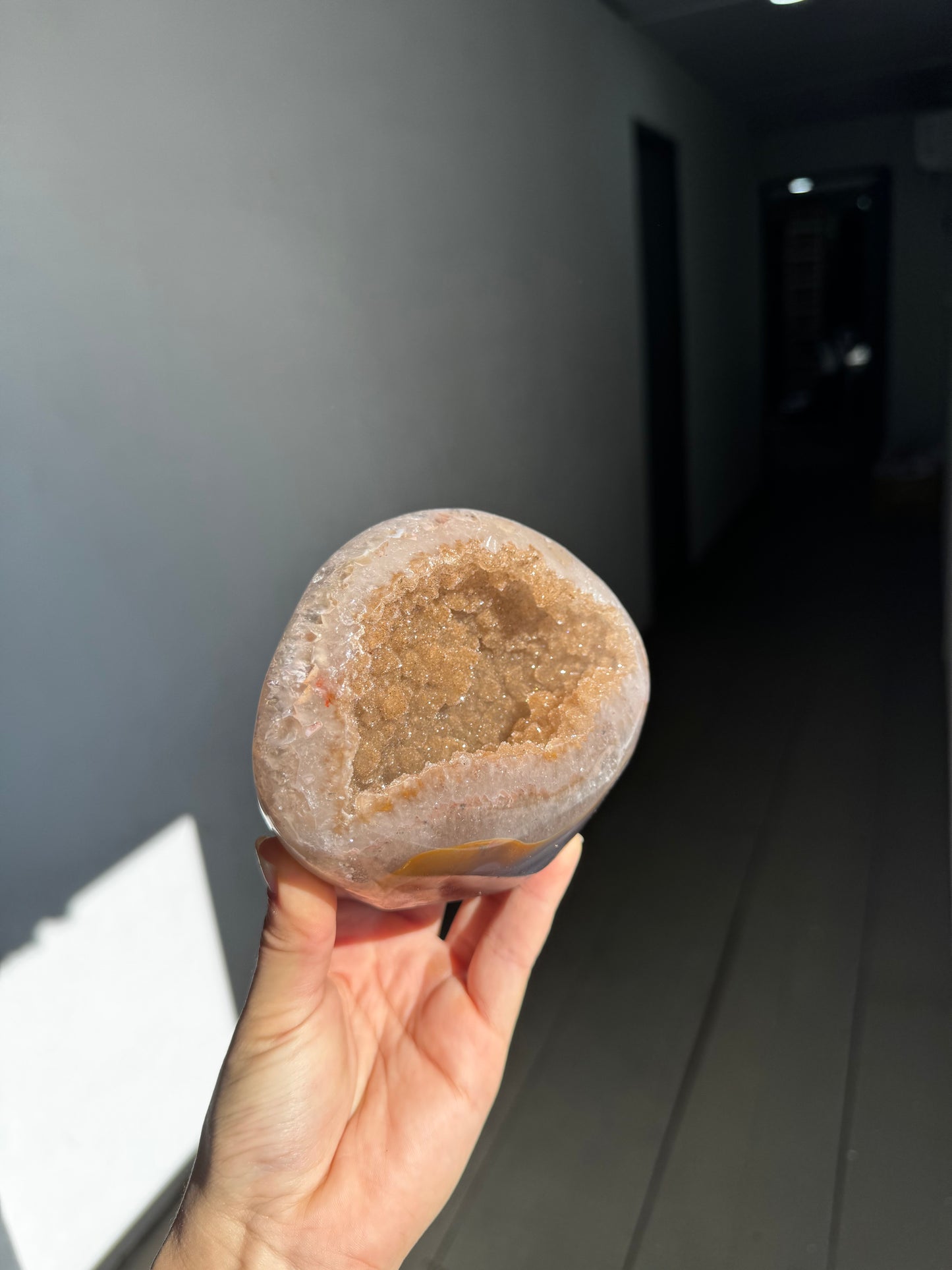 Golden cavity geode