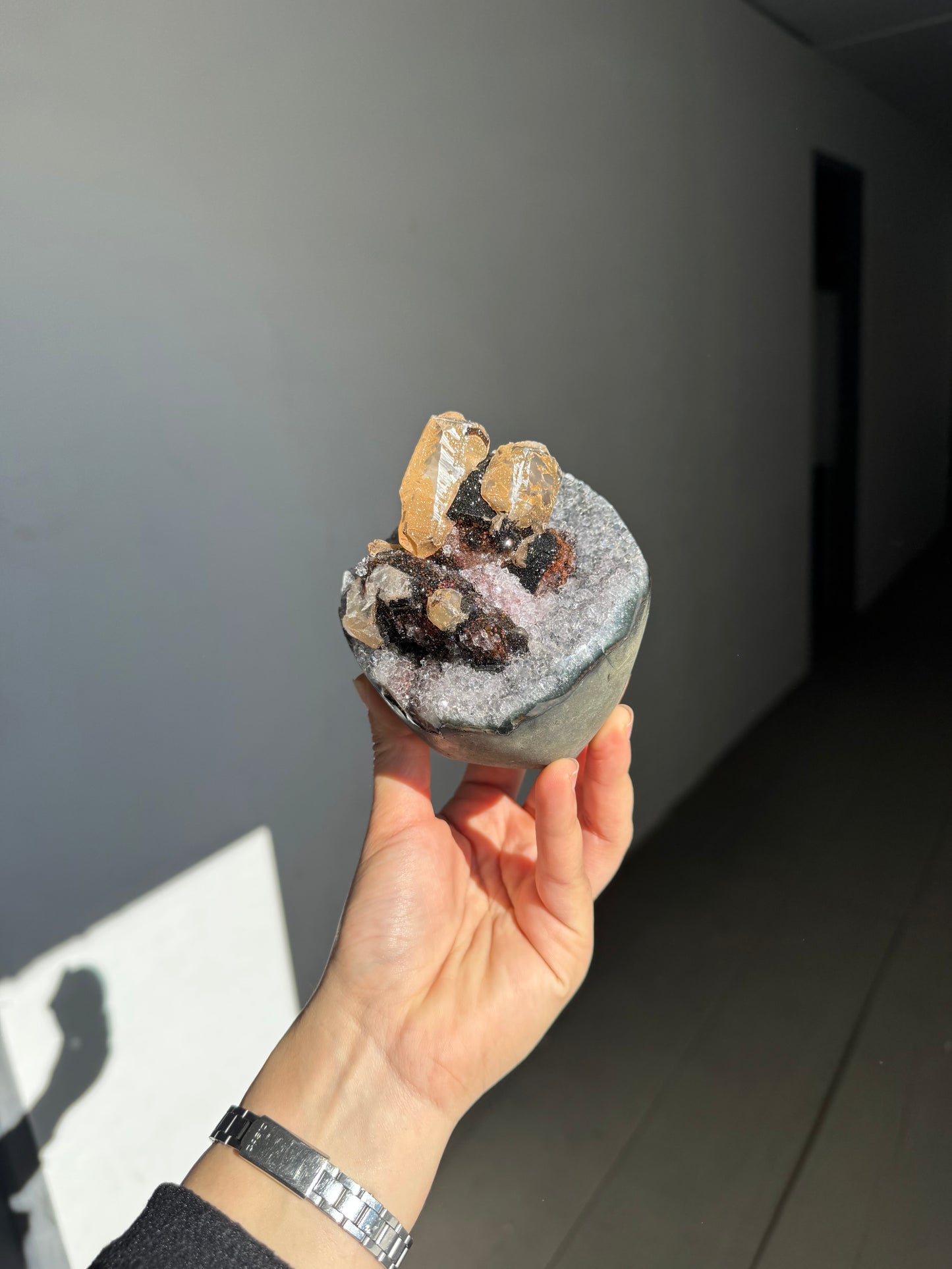 Special calcite specimen piece