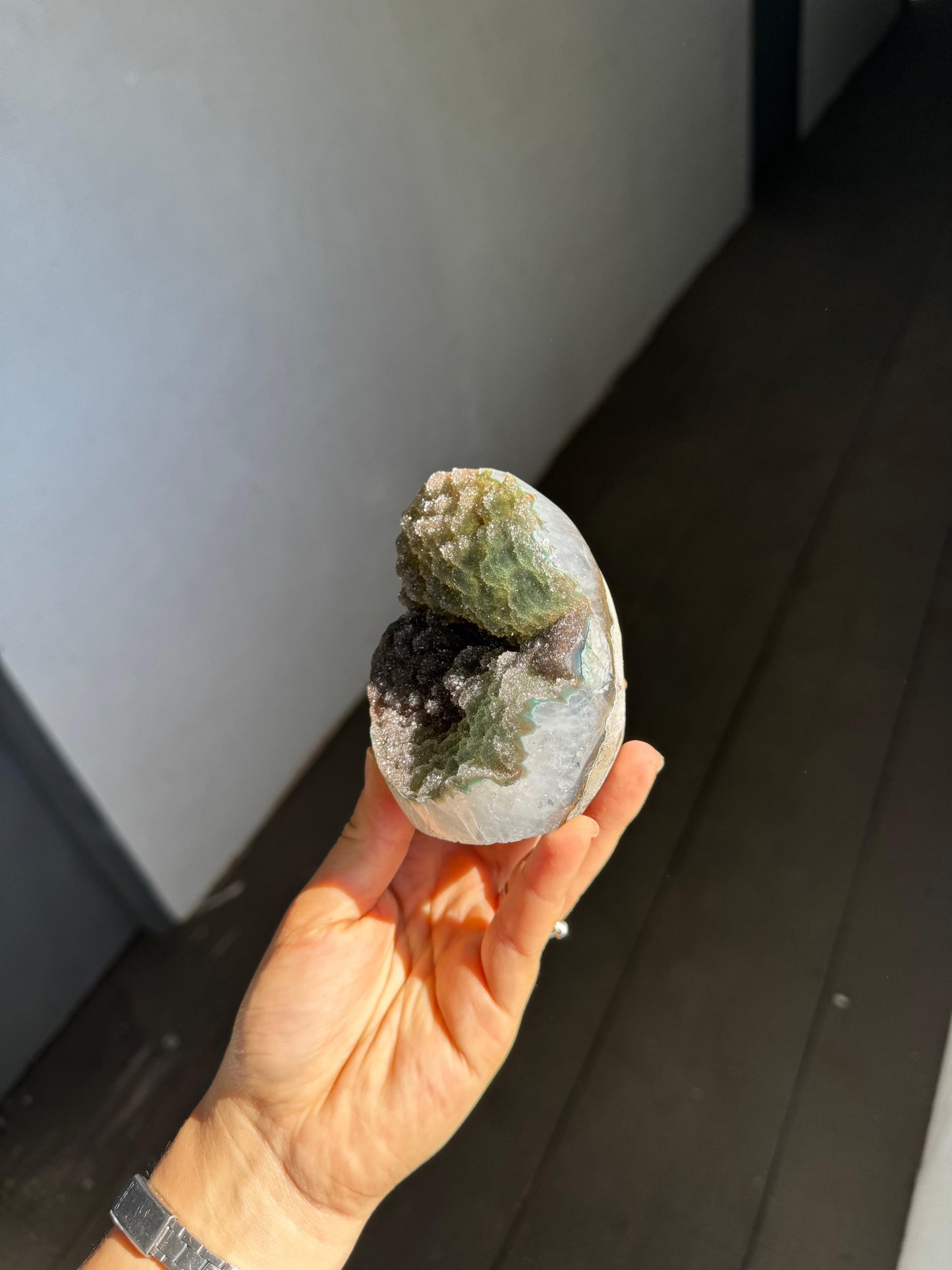 Green quartz cut base