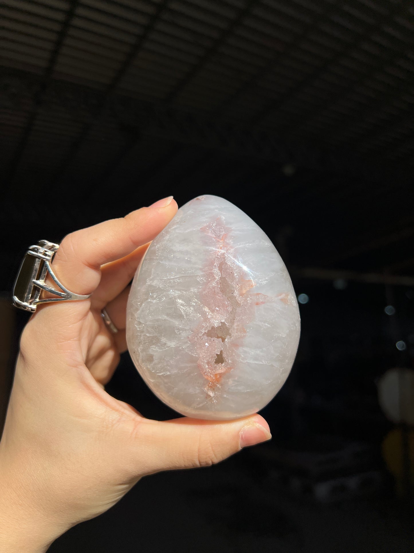 Mini quartz pink egg