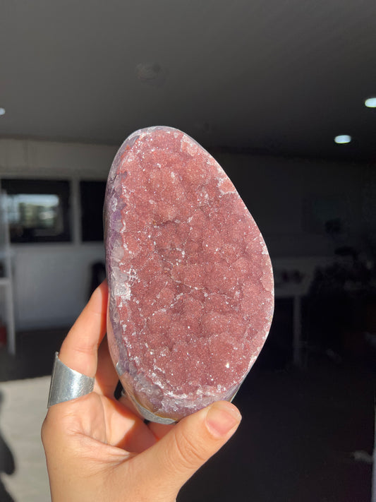 Red rainbow cut base