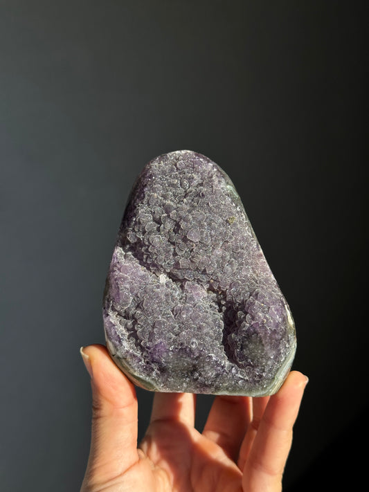 Amethyst velvet sugar cut base