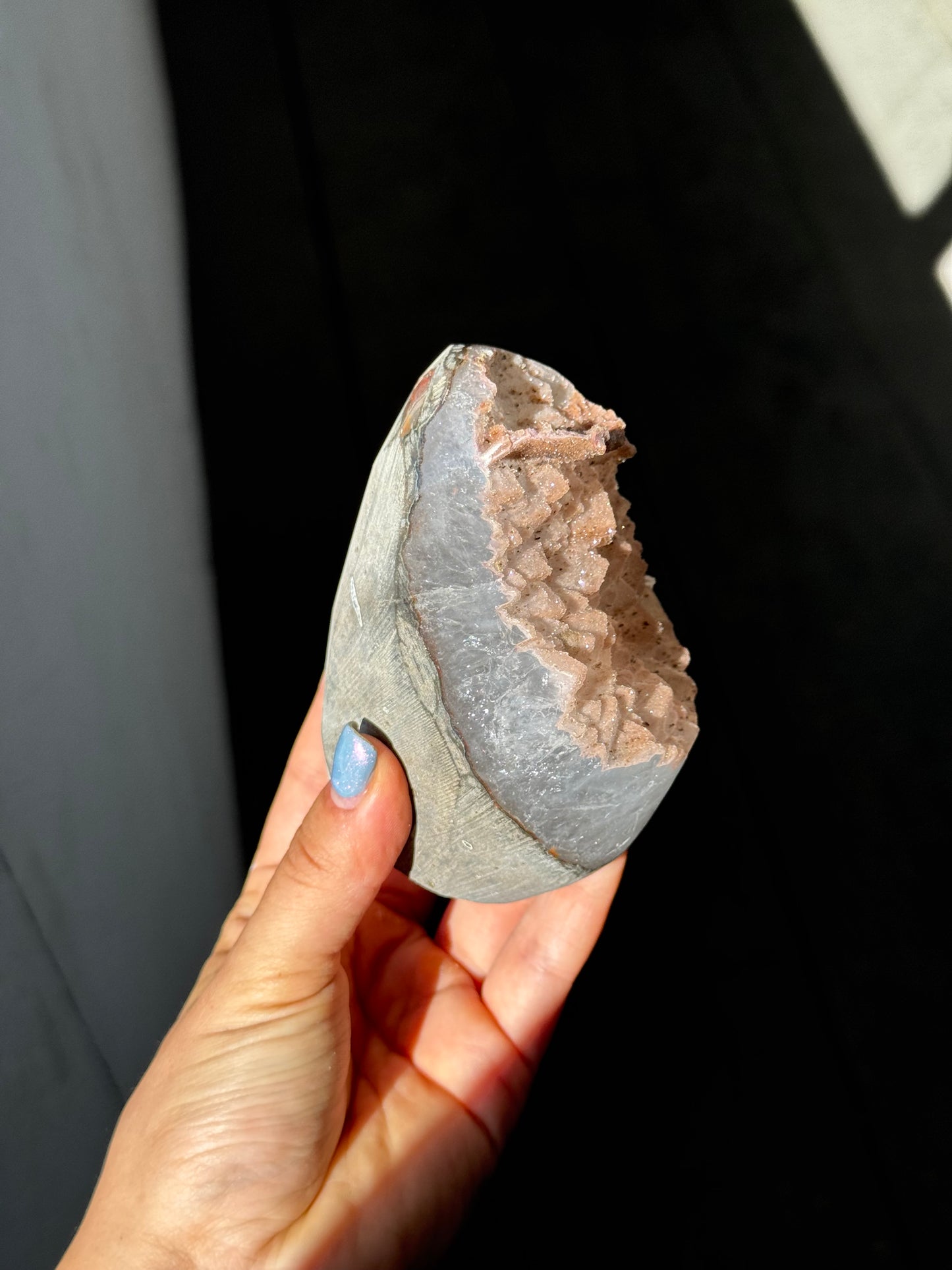 Champagnr formation druzy cut base