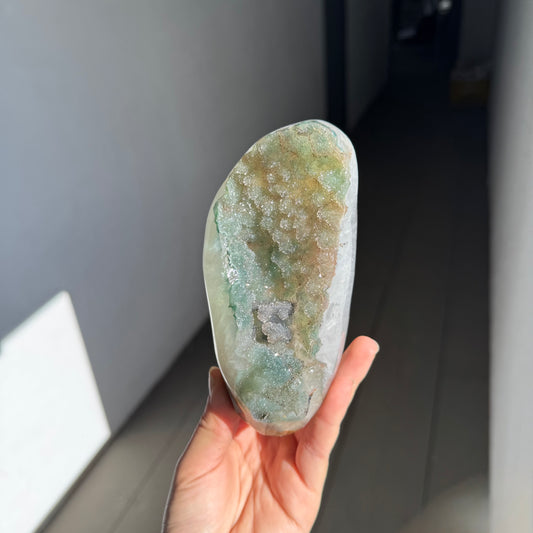 Green apple quartz piece