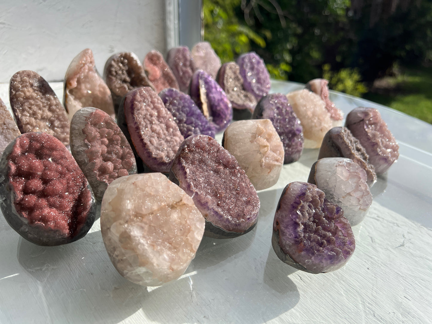 Mini rainbow cut bases