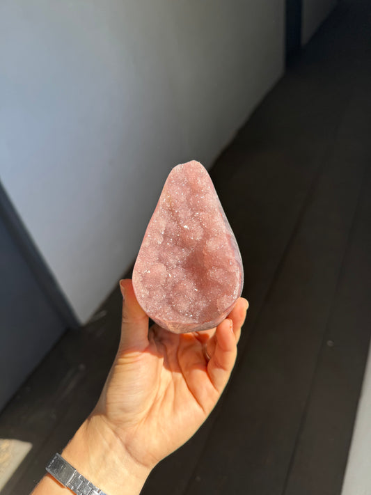 Pink baby quartz cut base