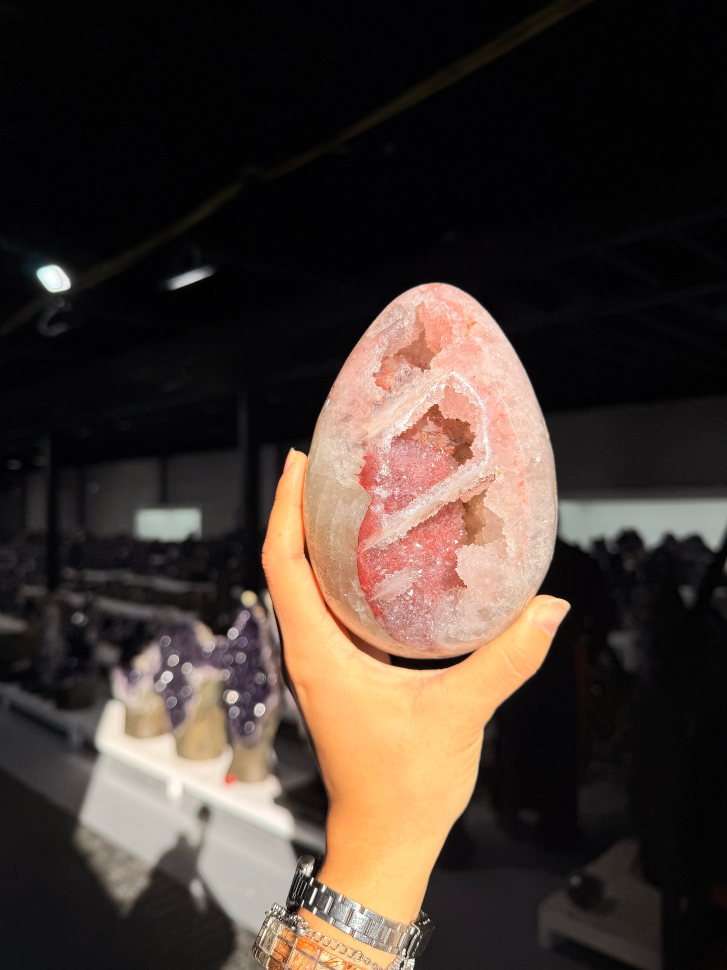 Pink quartz formation egg