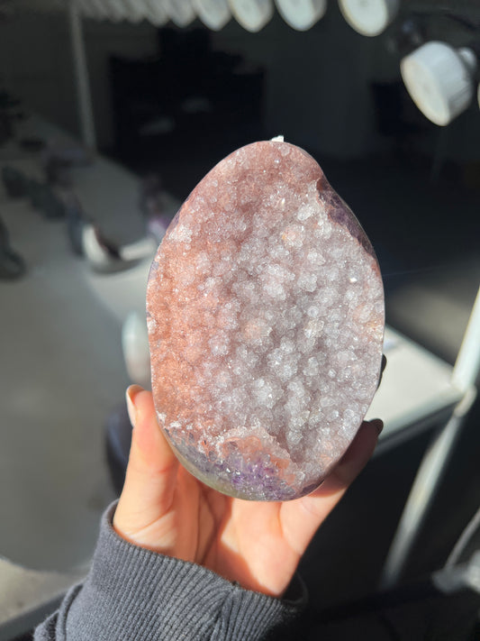 Bicolor pink amethyst cut base