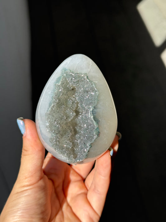 Green quartz egg