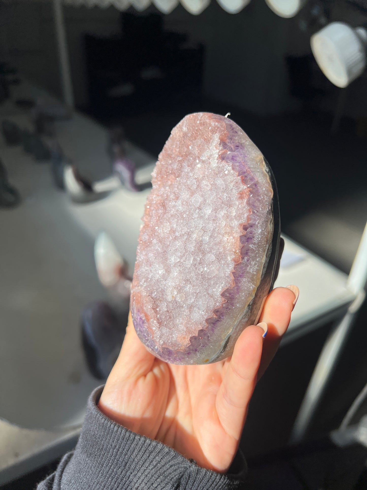 Bicolor pink amethyst cut base