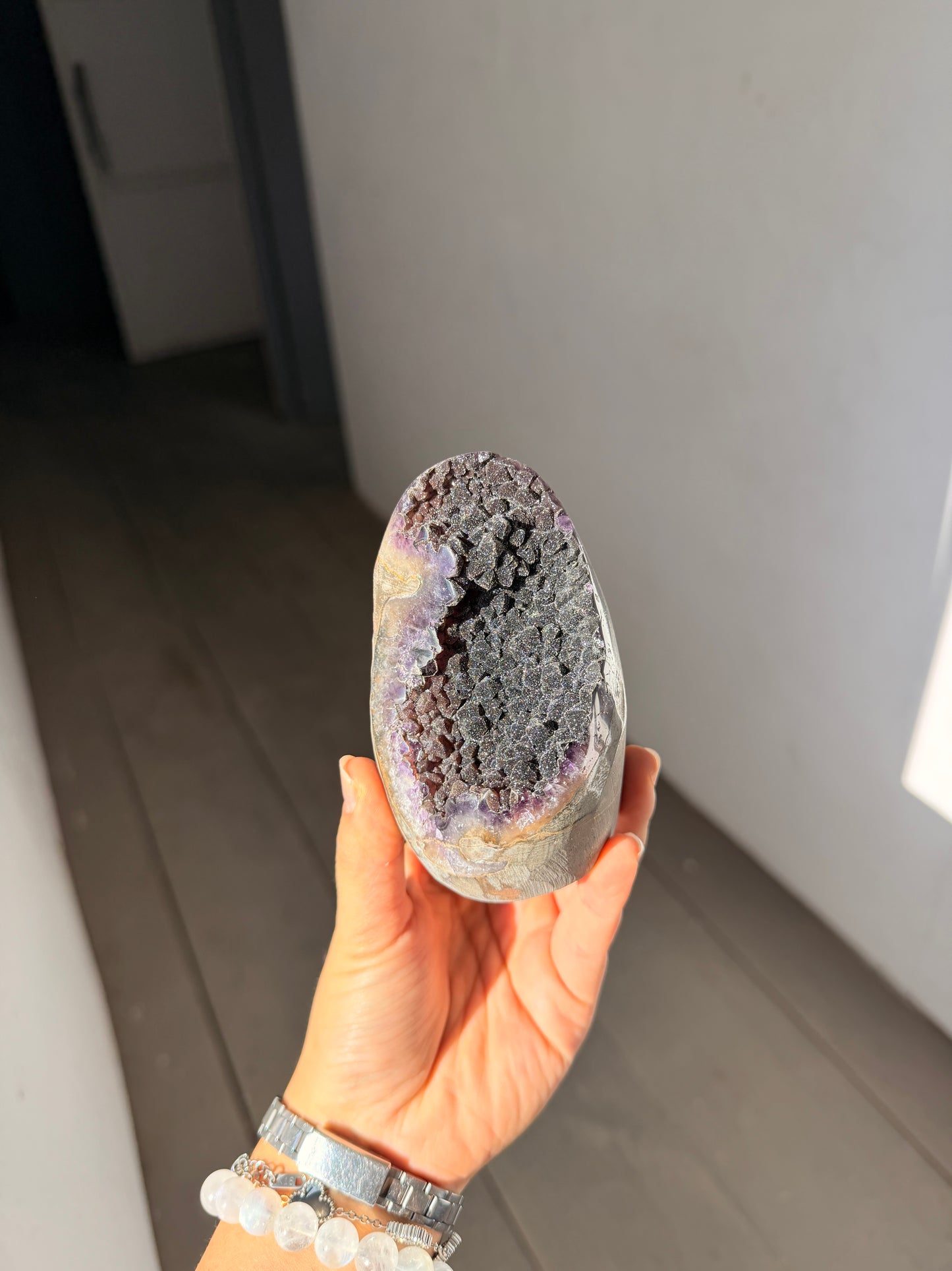 Dark blue sugar amethyst cut base