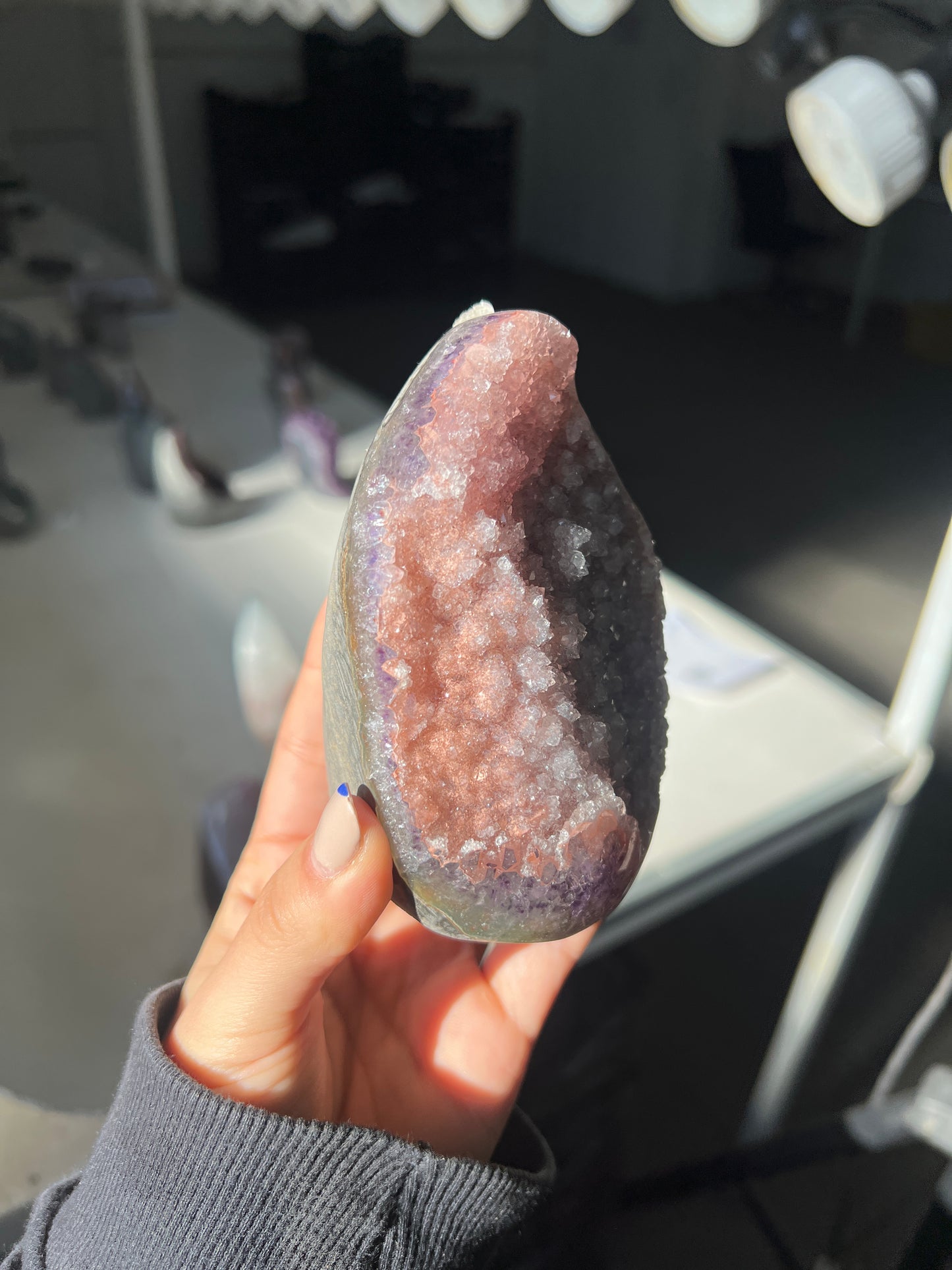 Bicolor pink amethyst cut base