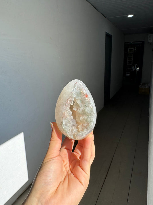 Mini rainbow quartz egg