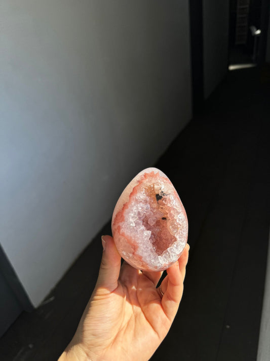 Mini pink quartz egg