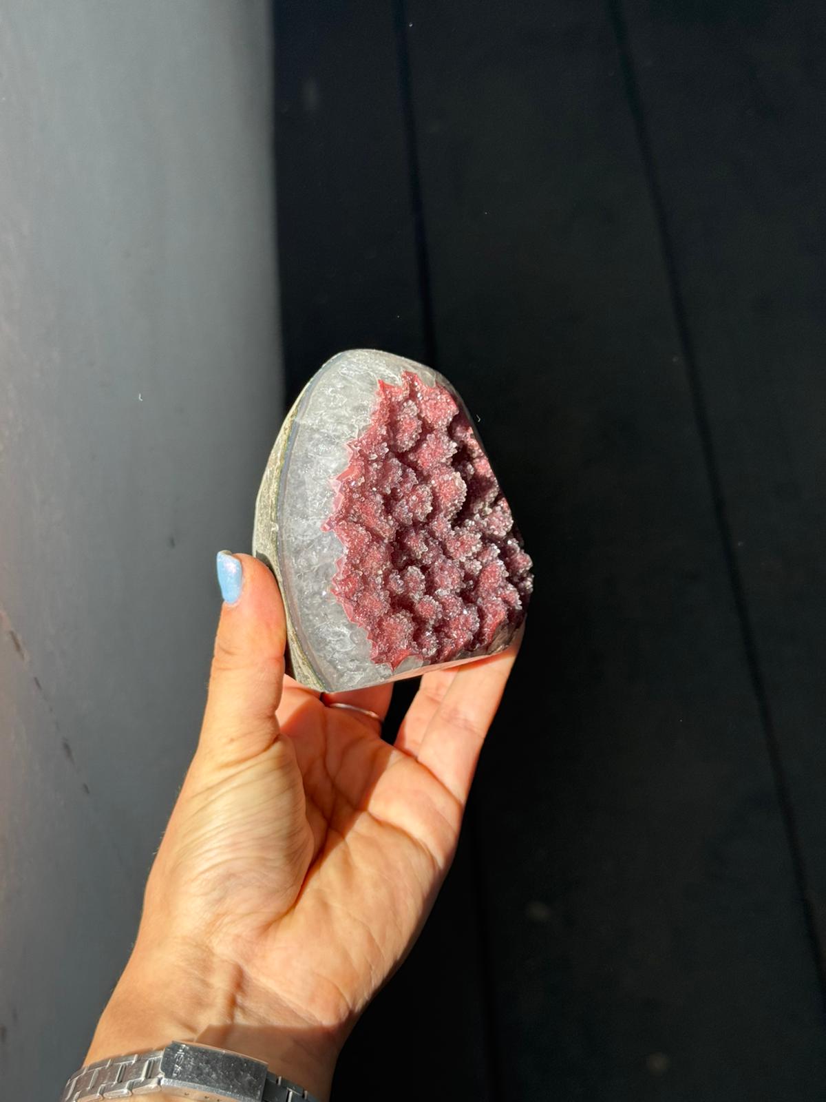 Mini red rainbow cut base