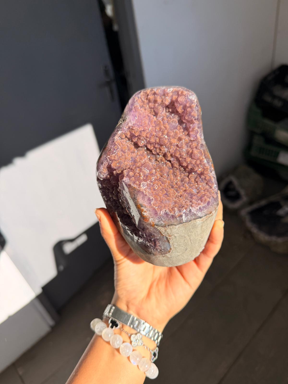 Amethyst golden sugar formation