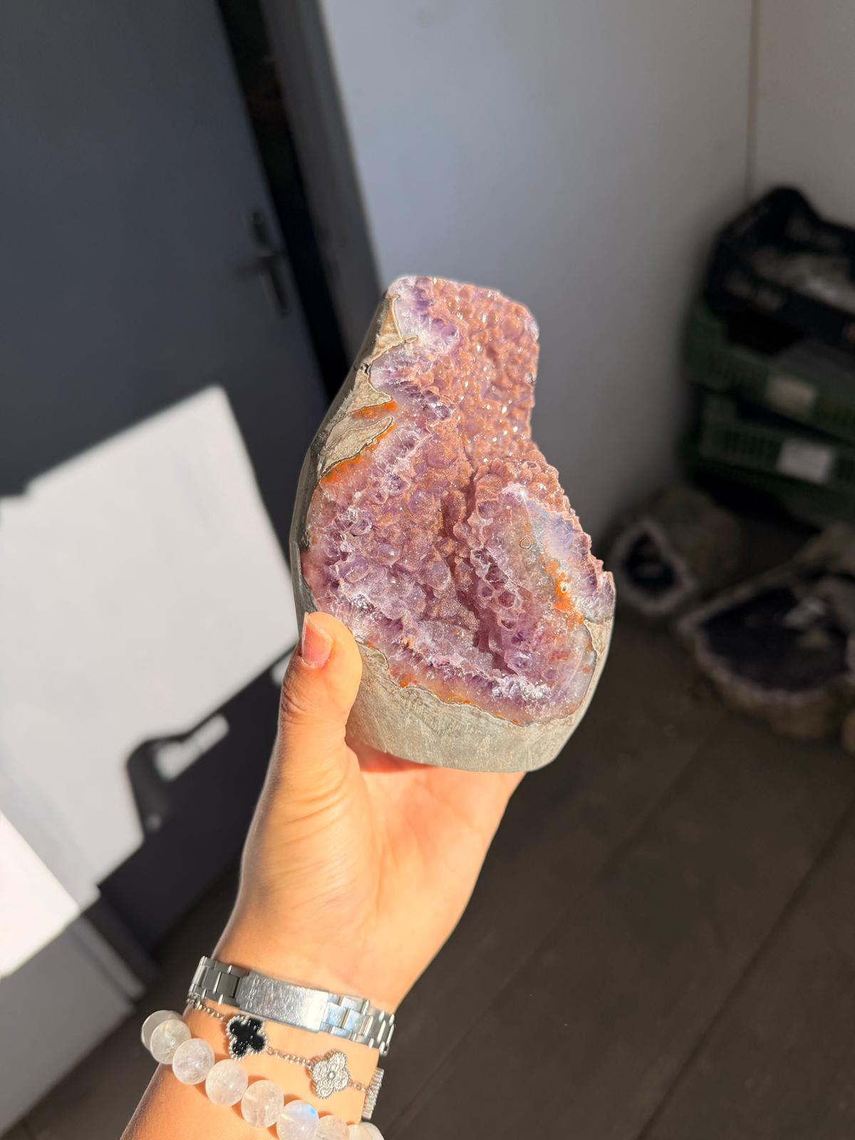 Amethyst golden sugar formation