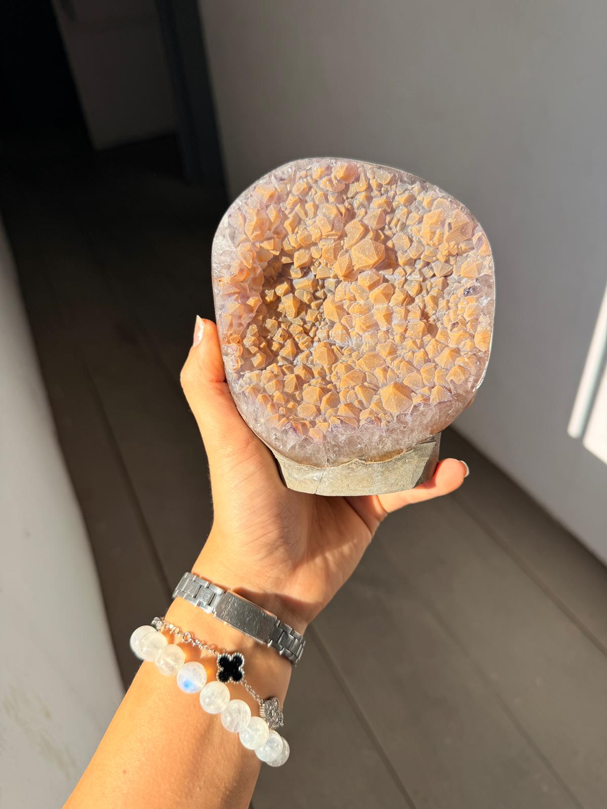 Golden sugar piece